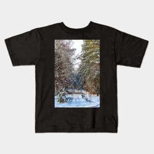 Winter landscape with snow-covered spruce forest. Kids T-Shirt